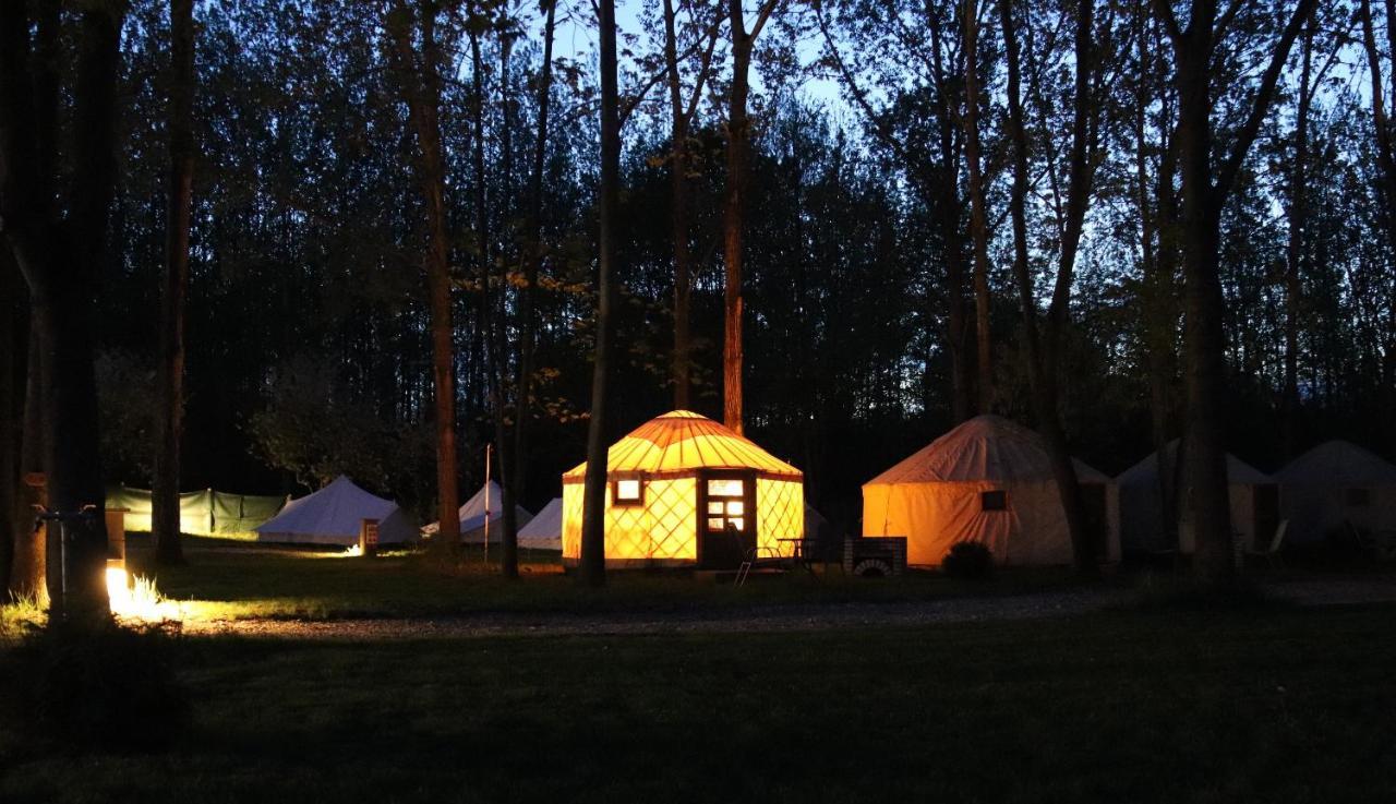 Oeko Es Glamping Luxury tent